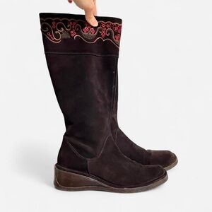 Clark’s Brown Embroidered Suede Square Toe Boots